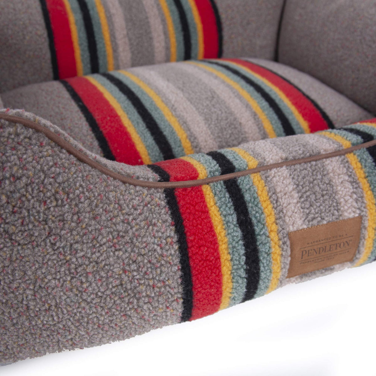 Pendleton Vintage Camp Berber Kuddler Dog Bed - Umber, X-Large (42" w x 30" d x 10½"h)
